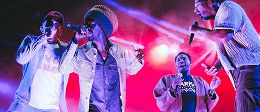 Quel genre de musique font Meta et The Cornerstones ? - Meta and The Cornerstones